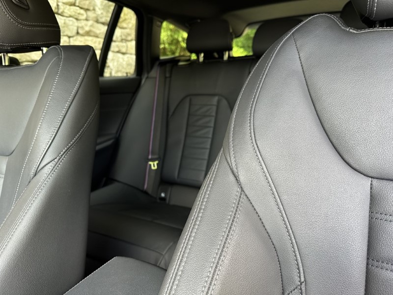 2023 (23) BMW 3 SERIES 320i M Sport 5dr Touring  3226875