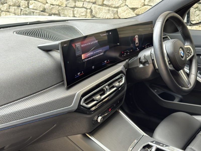 2023 (23) BMW 3 SERIES 320i M Sport 5dr Touring  3226878