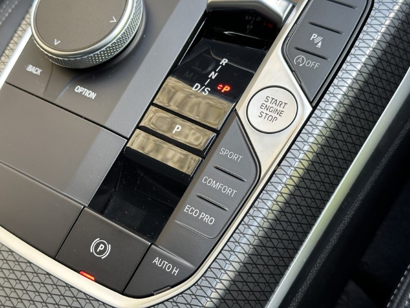 2023 (23) BMW 3 SERIES 320i M Sport 5dr Touring  3226858