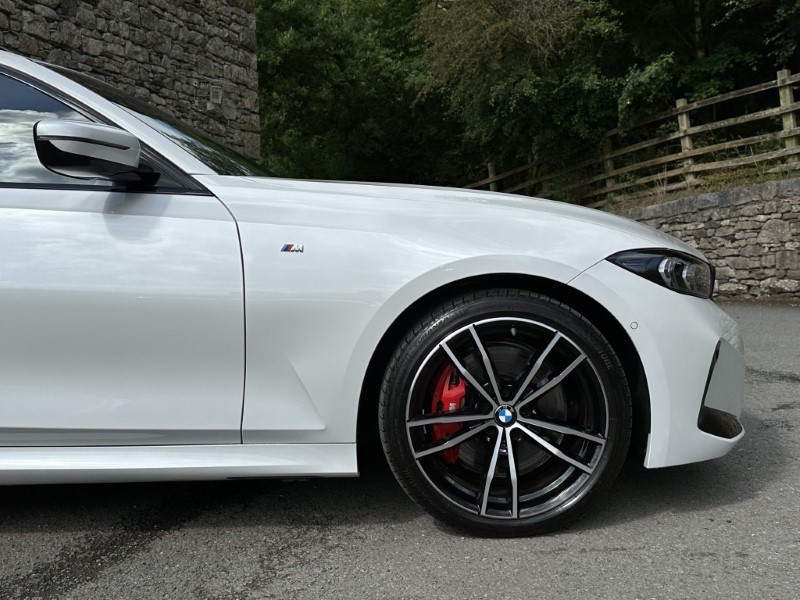 2023 (23) BMW 3 SERIES 320i M Sport 5dr Touring  3226909