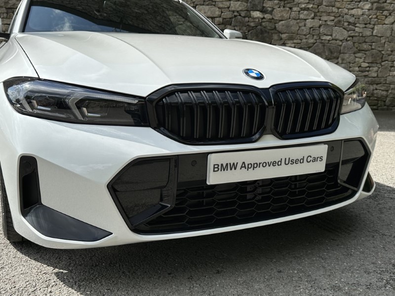 2023 (23) BMW 3 SERIES 320i M Sport 5dr Touring  3226900