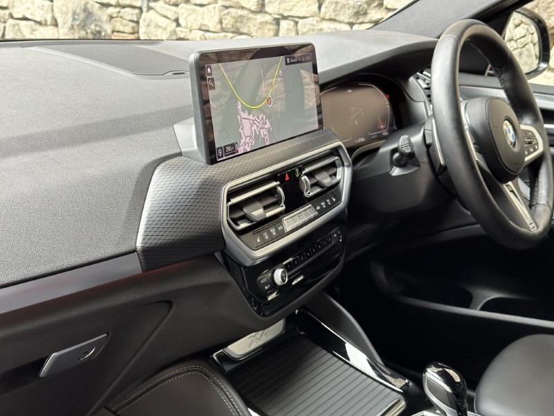 2022 (72) BMW X4 xDrive20d M Sport 5dr 3276357
