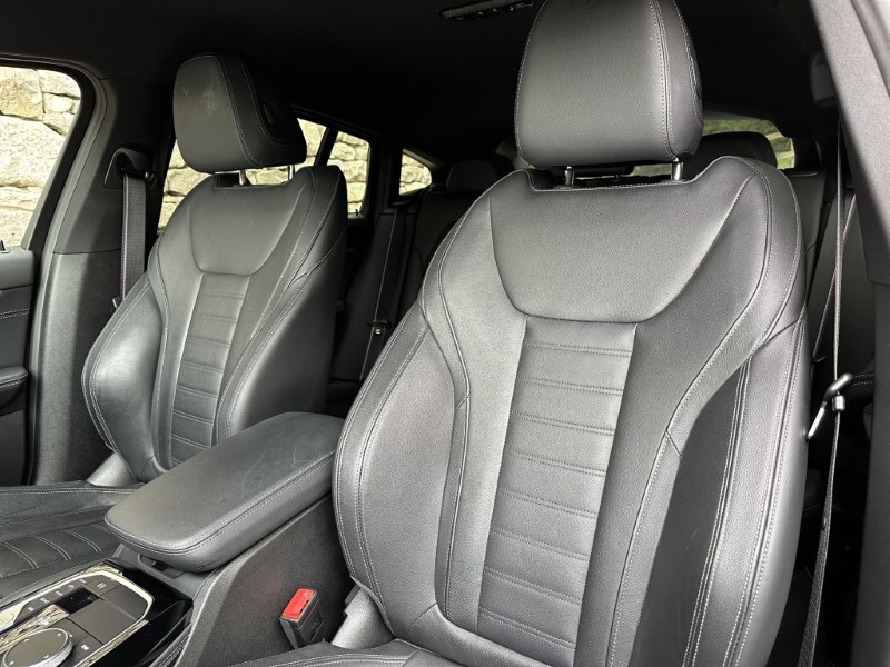 2022 (72) BMW X4 xDrive20d M Sport 5dr 3276353