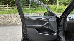 2022 (72) BMW X4 xDrive20d M Sport 5dr 3276384