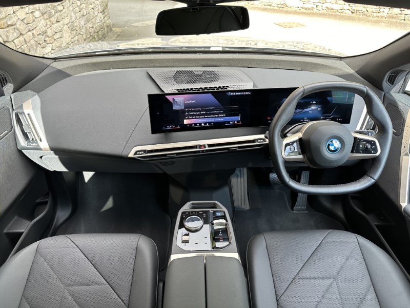 2024 (24) BMW iX 240kW xDrive40 M Sport 76.6kWh 5dr 3341328