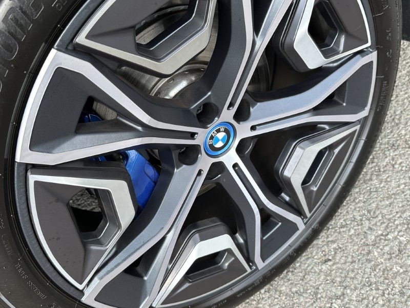 2024 (24) BMW iX 240kW xDrive40 M Sport 76.6kWh 5dr 3341387