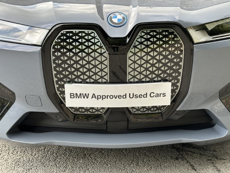 2024 (24) BMW iX 240kW xDrive40 M Sport 76.6kWh 5dr 3341377
