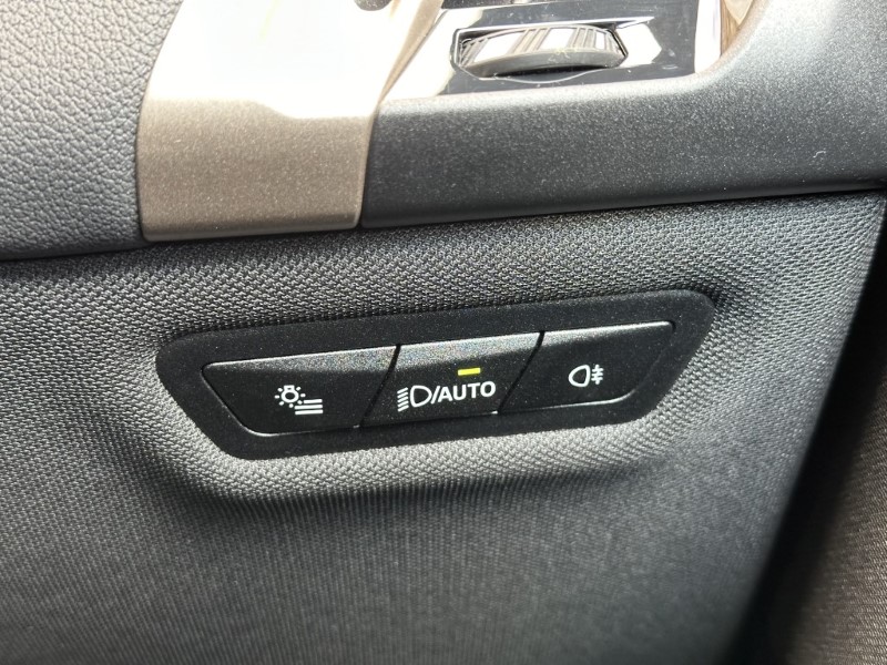 2024 (24) BMW iX 240kW xDrive40 M Sport 76.6kWh 5dr 3341338