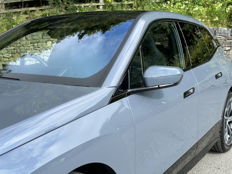 2024 (24) BMW iX 240kW xDrive40 M Sport 76.6kWh 5dr 3341363