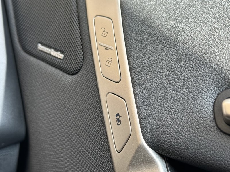 2024 (24) BMW iX 240kW xDrive40 M Sport 76.6kWh 5dr 3341337