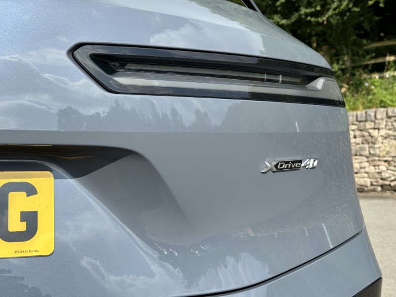 2024 (24) BMW iX 240kW xDrive40 M Sport 76.6kWh 5dr 3341322