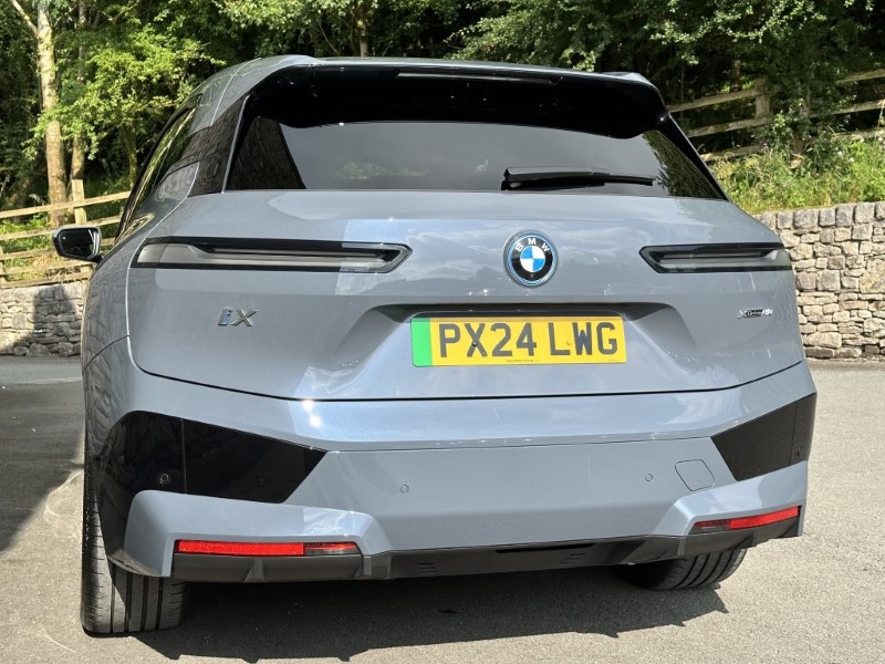 2024 (24) BMW iX 240kW xDrive40 M Sport 76.6kWh 5dr 3341323