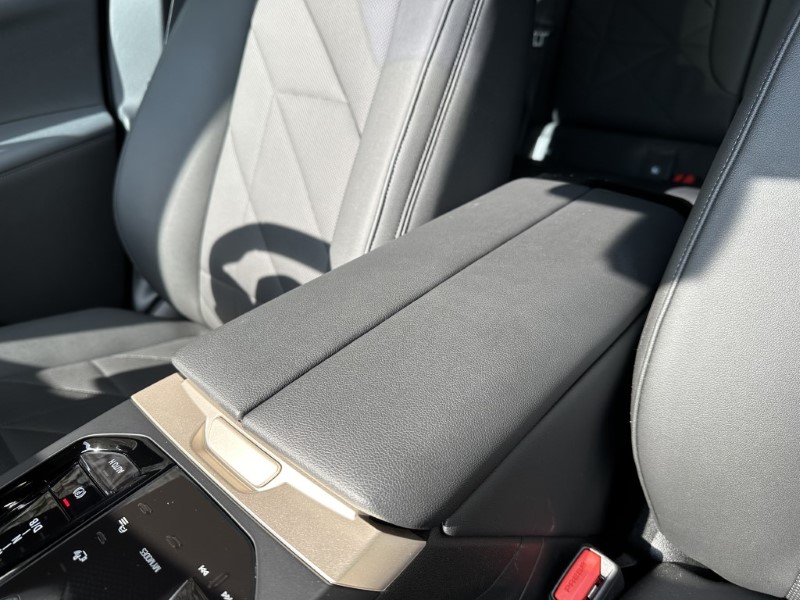 2024 (24) BMW iX 240kW xDrive40 M Sport 76.6kWh 5dr 3341353