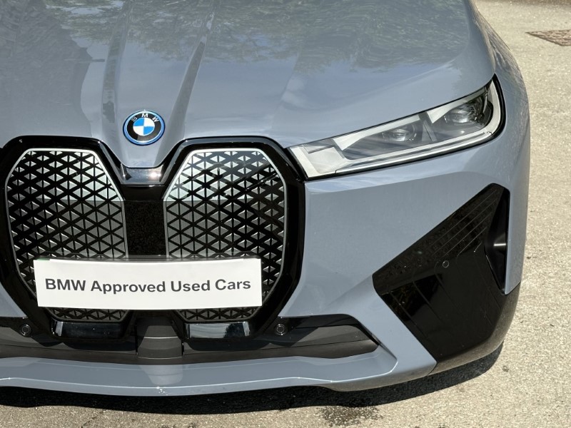2024 (24) BMW iX 240kW xDrive40 M Sport 76.6kWh 5dr 3341346
