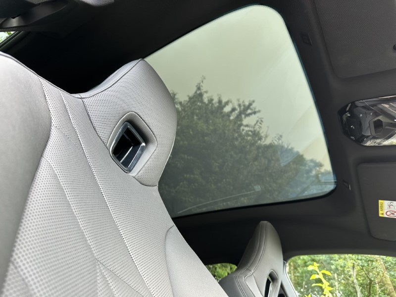 2024 (24) BMW iX 240kW xDrive40 M Sport 76.6kWh 5dr 3341392