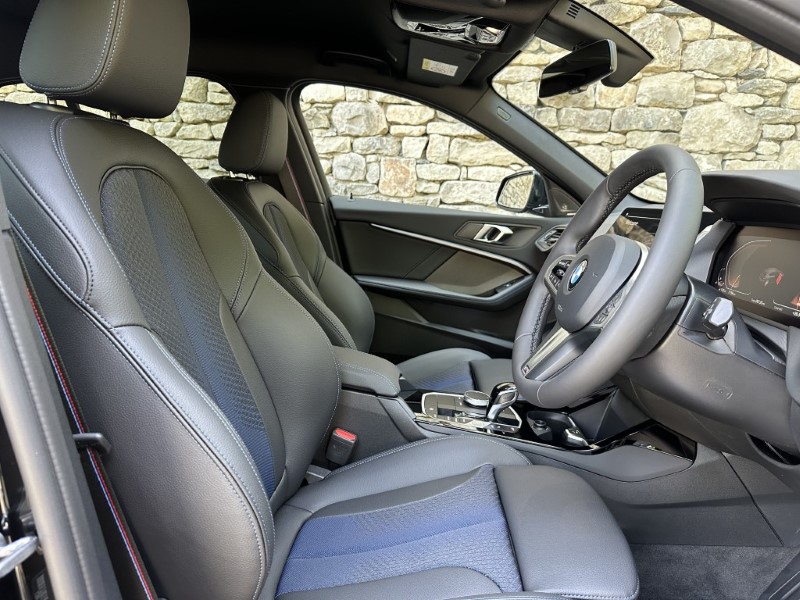 2024 (24) BMW 1 SERIES 118i M Sport 5dr 3363243