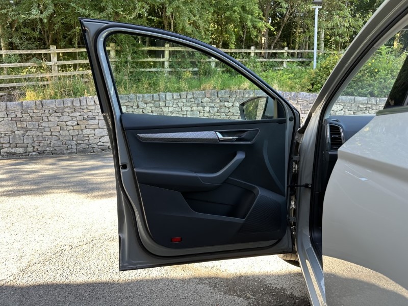 2022 (22) SKODA KAROQ 1.5 TSI SE L 5dr DSG 3421299