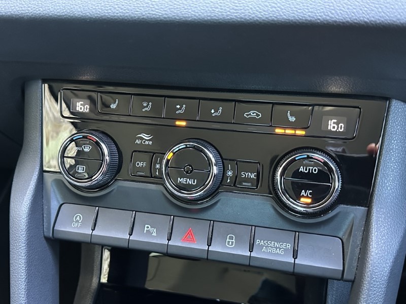 2022 (22) SKODA KAROQ 1.5 TSI SE L 5dr DSG 3421250