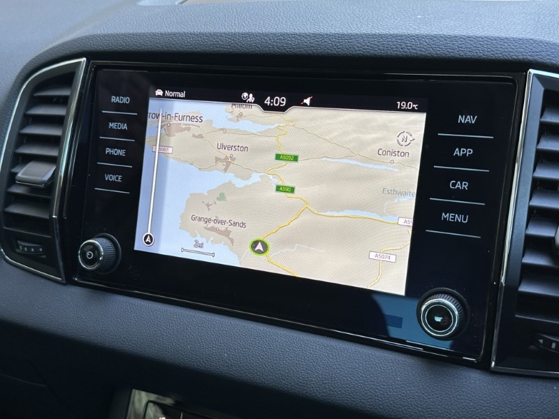 2022 (22) SKODA KAROQ 1.5 TSI SE L 5dr DSG 3421252