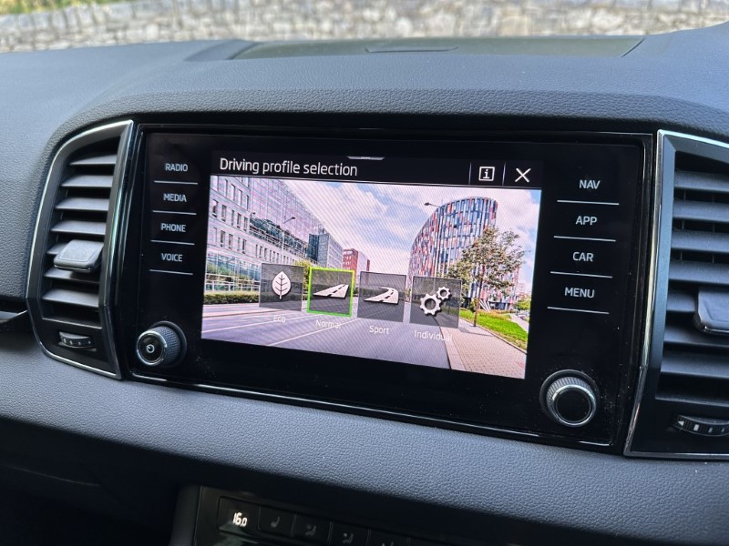 2022 (22) SKODA KAROQ 1.5 TSI SE L 5dr DSG 3421290