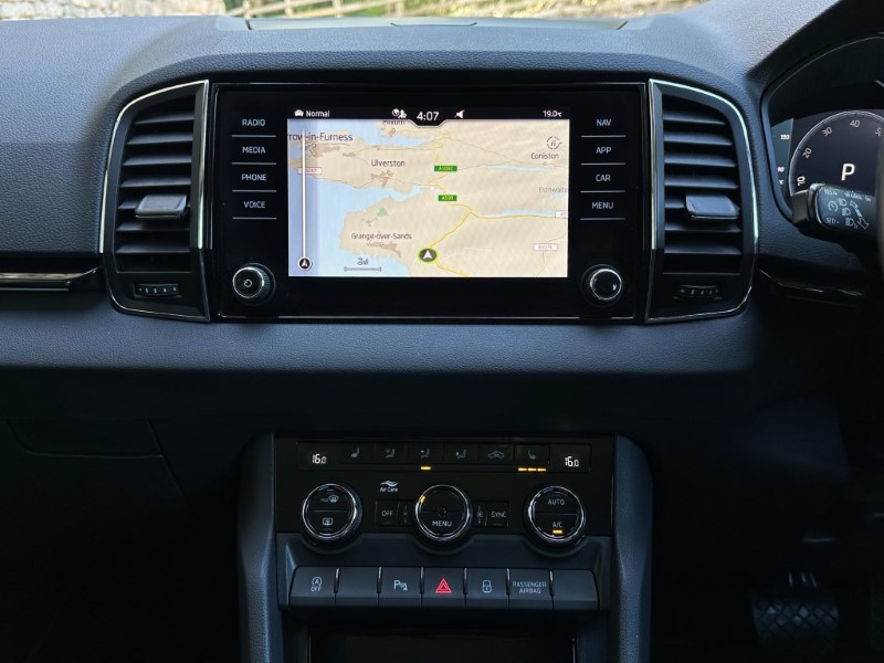 2022 (22) SKODA KAROQ 1.5 TSI SE L 5dr DSG 3421248