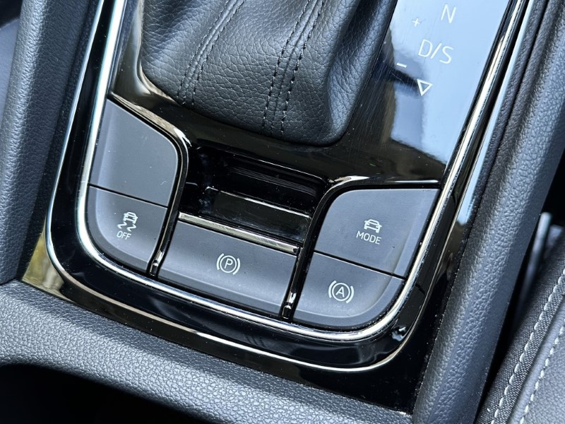 2022 (22) SKODA KAROQ 1.5 TSI SE L 5dr DSG 3421251