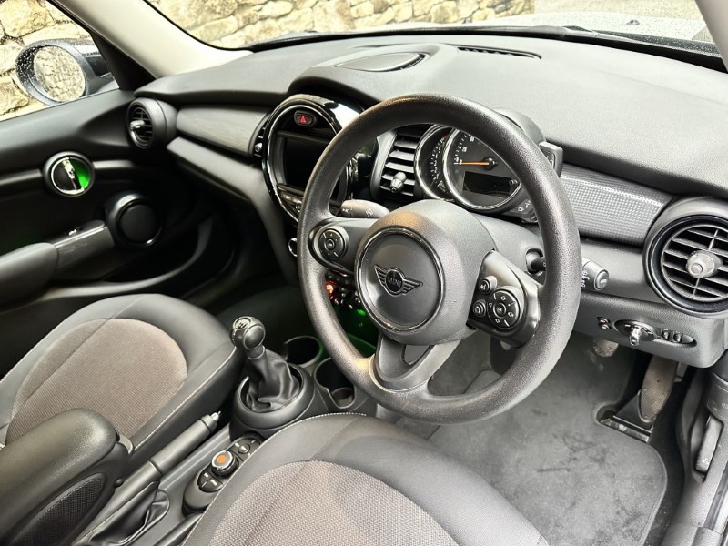 2020 (20) MINI HATCHBACK 1.5 Cooper Classic II 5dr 3543953