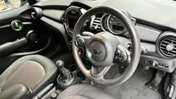 2020 (20) MINI HATCHBACK 1.5 Cooper Classic II 5dr 3543953
