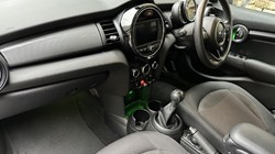 2020 (20) MINI HATCHBACK 1.5 Cooper Classic II 5dr 3543964