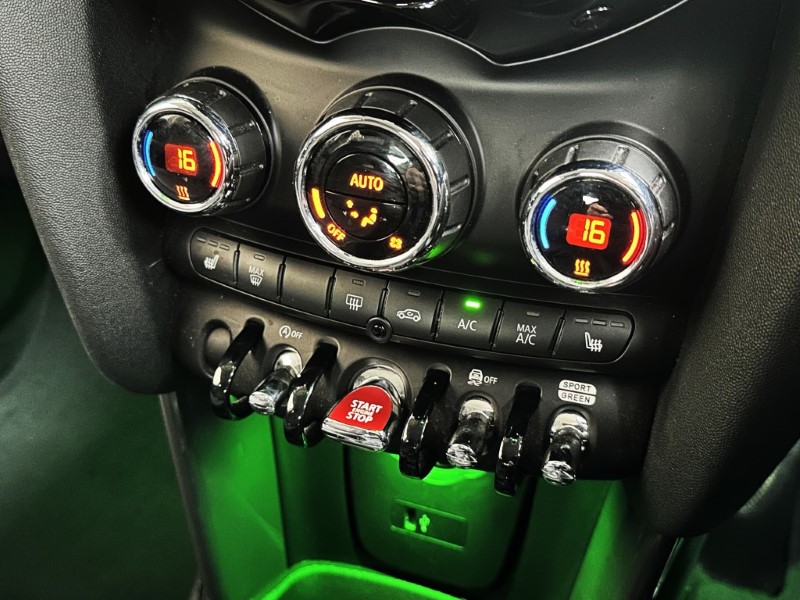 2020 (20) MINI HATCHBACK 1.5 Cooper Classic II 5dr 3543942