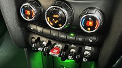 2020 (20) MINI HATCHBACK 1.5 Cooper Classic II 5dr 3543942