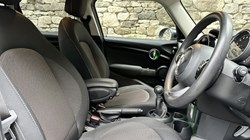 2020 (20) MINI HATCHBACK 1.5 Cooper Classic II 5dr 3543954