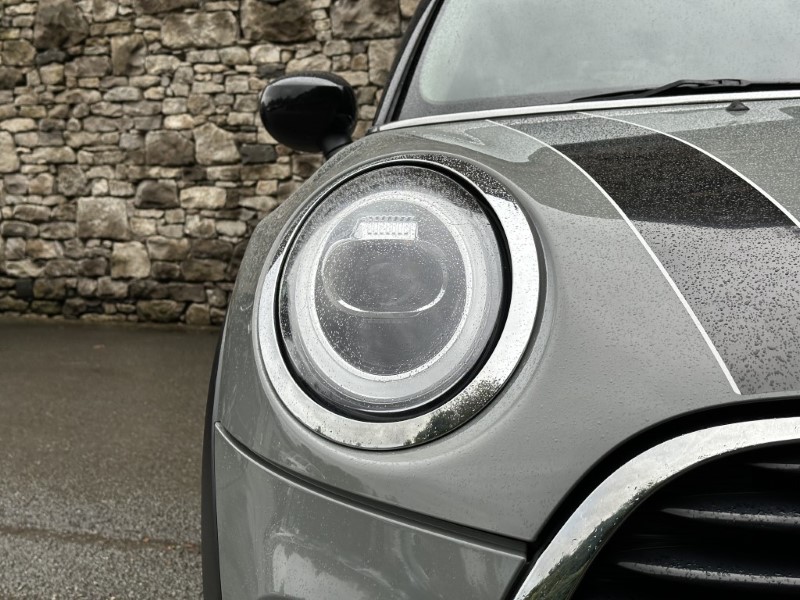 2020 (20) MINI HATCHBACK 1.5 Cooper Classic II 5dr 3543989