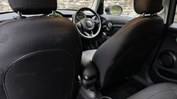 2020 (20) MINI HATCHBACK 1.5 Cooper Classic II 5dr 3543981