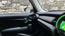 2020 (20) MINI HATCHBACK 1.5 Cooper Classic II 5dr 3543938