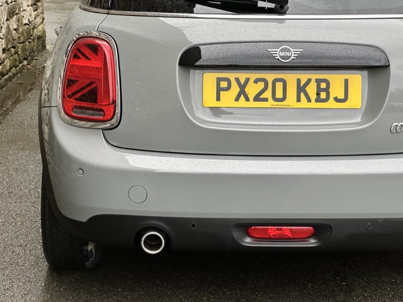 2020 (20) MINI HATCHBACK 1.5 Cooper Classic II 5dr 3543948