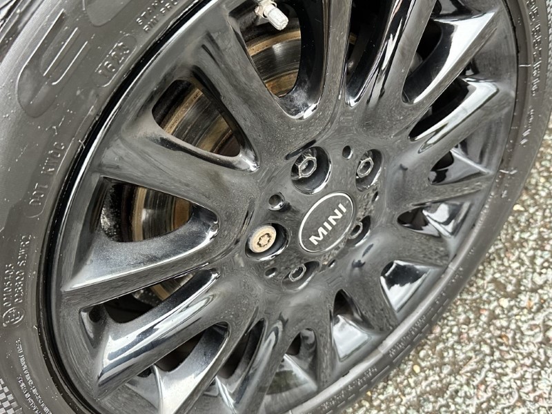 2020 (20) MINI HATCHBACK 1.5 Cooper Classic II 5dr 3543995