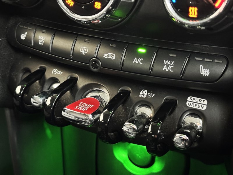 2020 (20) MINI HATCHBACK 1.5 Cooper Classic II 5dr 3543943