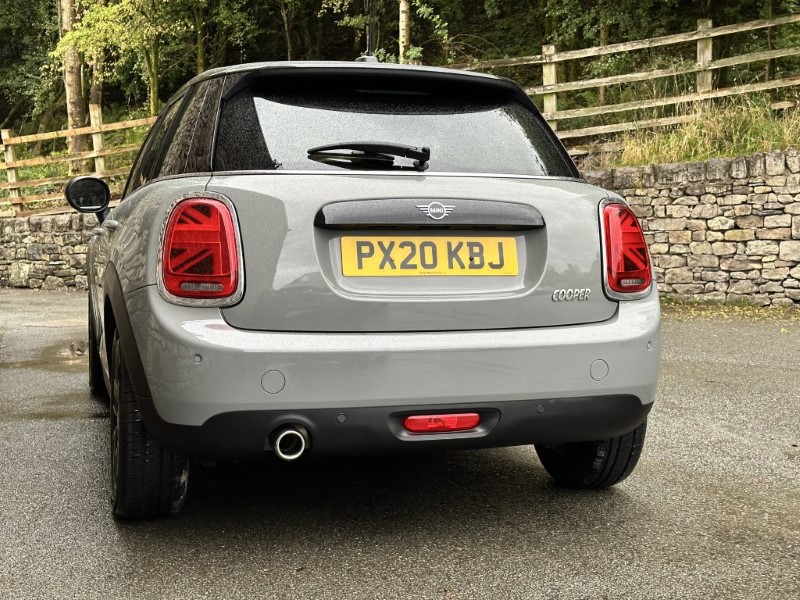 2020 (20) MINI HATCHBACK 1.5 Cooper Classic II 5dr 3543951