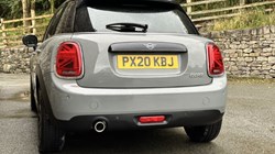 2020 (20) MINI HATCHBACK 1.5 Cooper Classic II 5dr 3543951