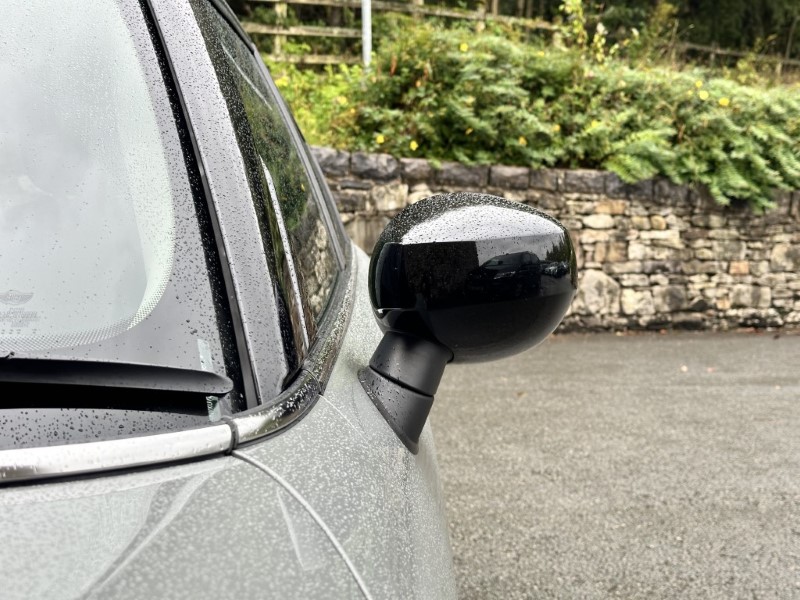 2020 (20) MINI HATCHBACK 1.5 Cooper Classic II 5dr 3543978