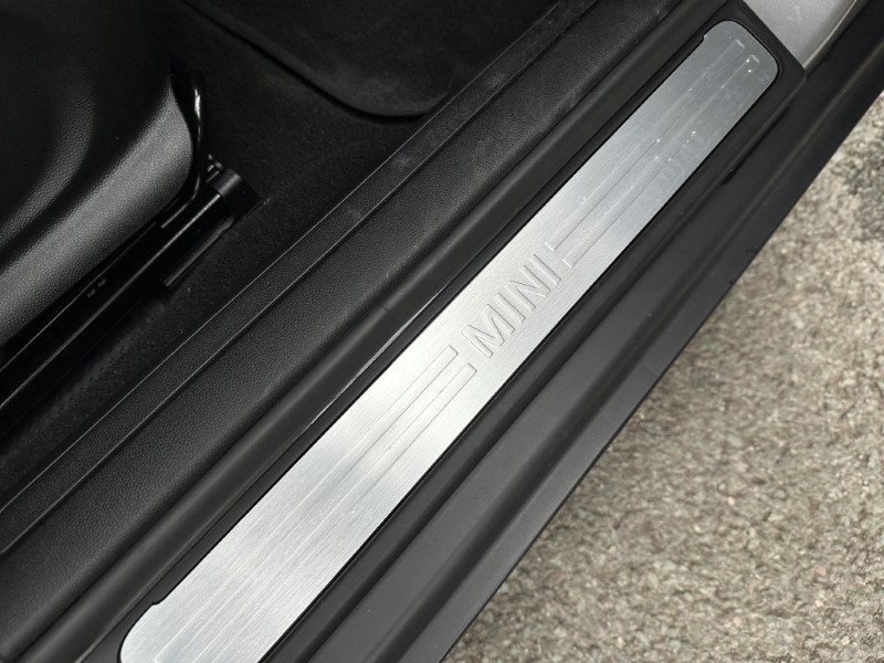 2023 (72) MINI CLUBMAN 1.5 Cooper Classic 6dr Auto 3432321