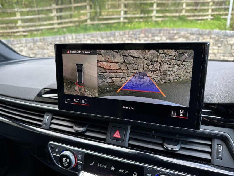 2021 (71) AUDI A4 35 TFSI Black Edition 5dr S Tronic 3417860