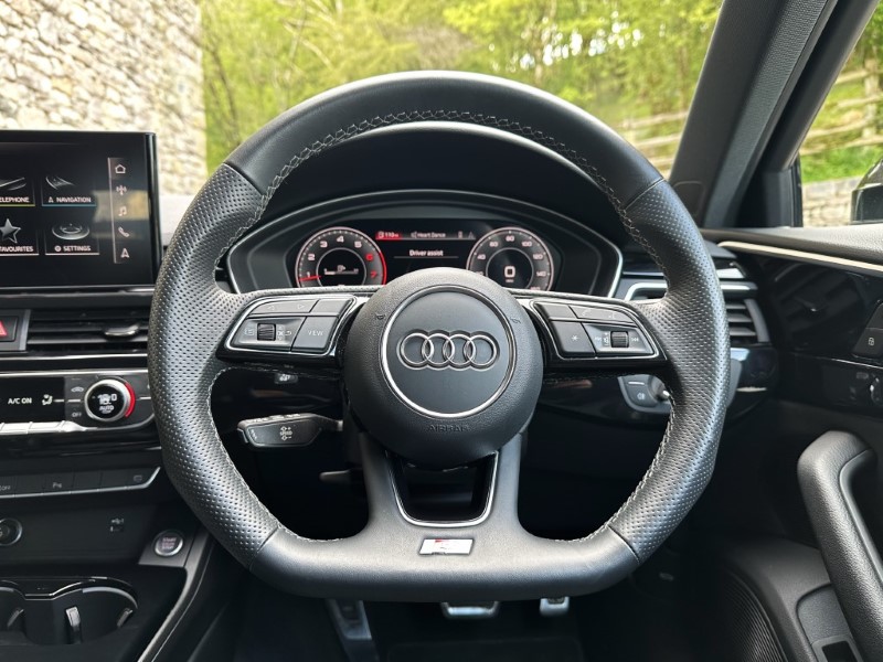 2021 (71) AUDI A4 35 TFSI Black Edition 5dr S Tronic 3417823