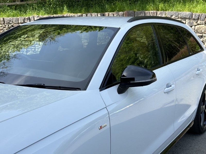 2021 (71) AUDI A4 35 TFSI Black Edition 5dr S Tronic 3417894