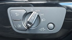 2021 (71) AUDI A4 35 TFSI Black Edition 5dr S Tronic 3417833