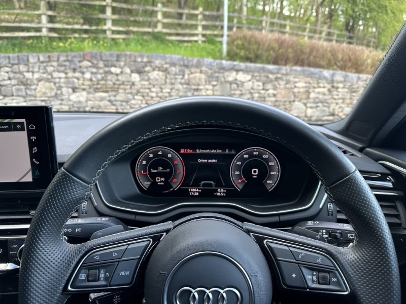 2021 (71) AUDI A4 35 TFSI Black Edition 5dr S Tronic 3417863