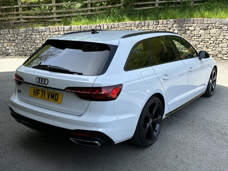 2021 (71) AUDI A4 35 TFSI Black Edition 5dr S Tronic 3417890
