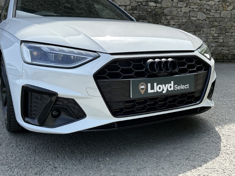 2021 (71) AUDI A4 35 TFSI Black Edition 5dr S Tronic 3417903