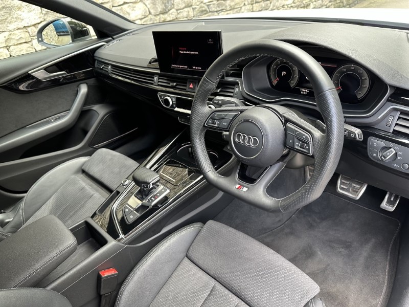 2021 (71) AUDI A4 35 TFSI Black Edition 5dr S Tronic 3417814